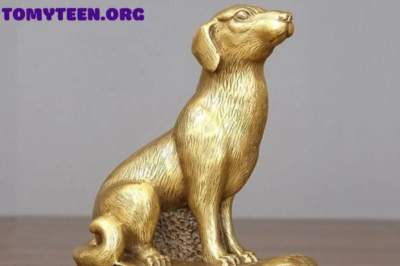 Tượng chó dát vàng